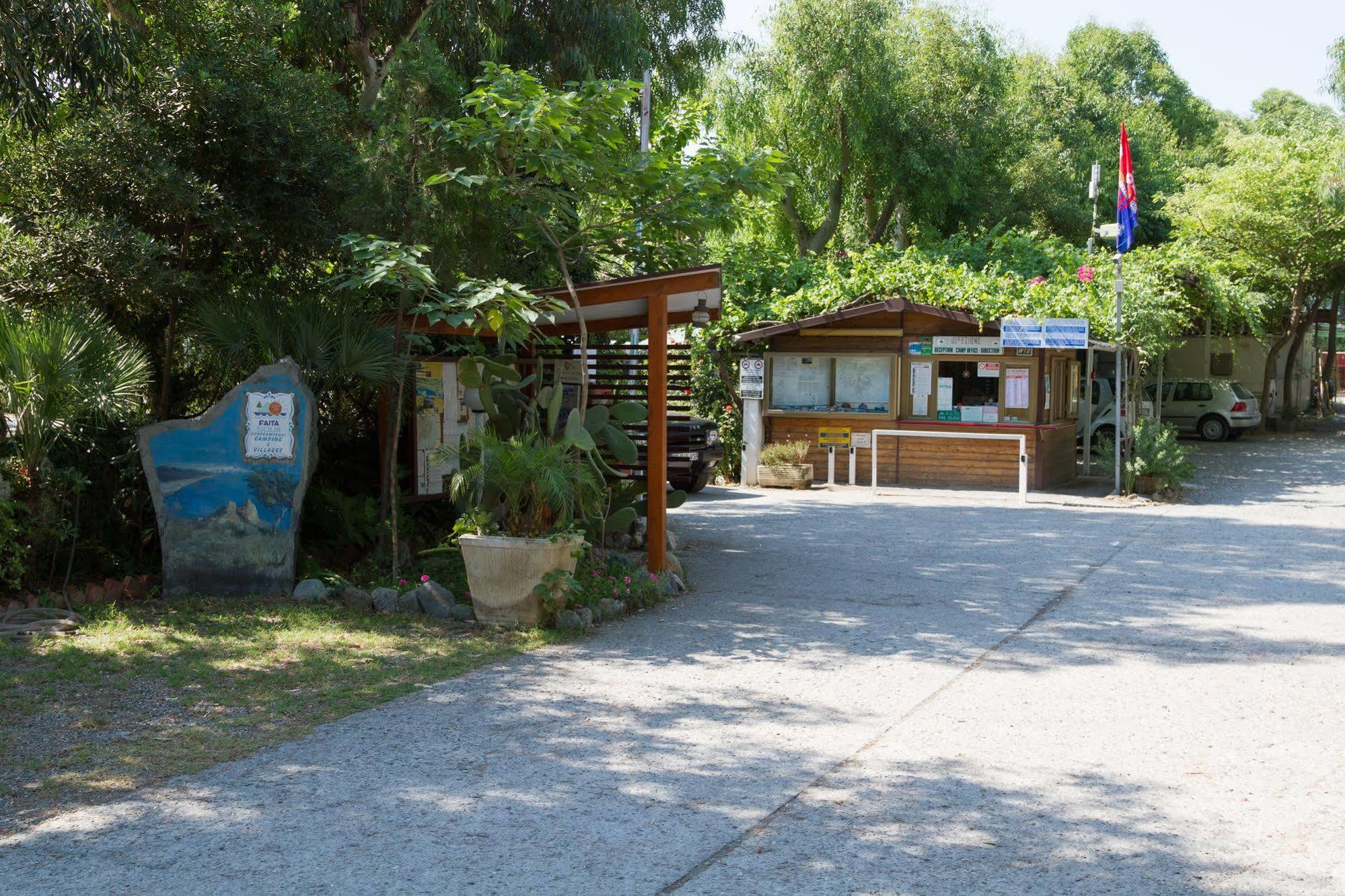 Camping La Focetta Sicula Sant'Alessio Siculo Eksteriør billede